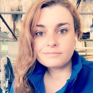 Meet your Posher, Cynthia